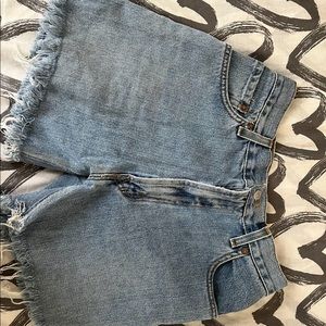 High rise mid thigh shorts